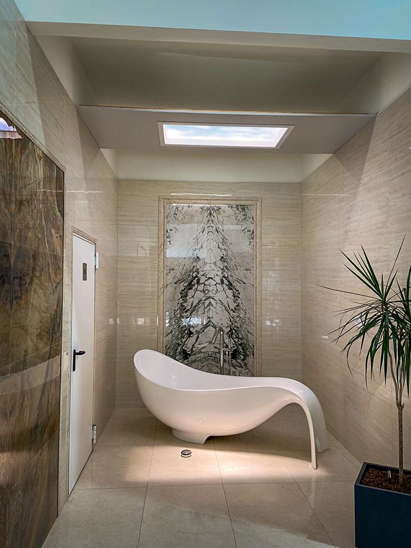 Artificial skylight above a freestanding bathtub